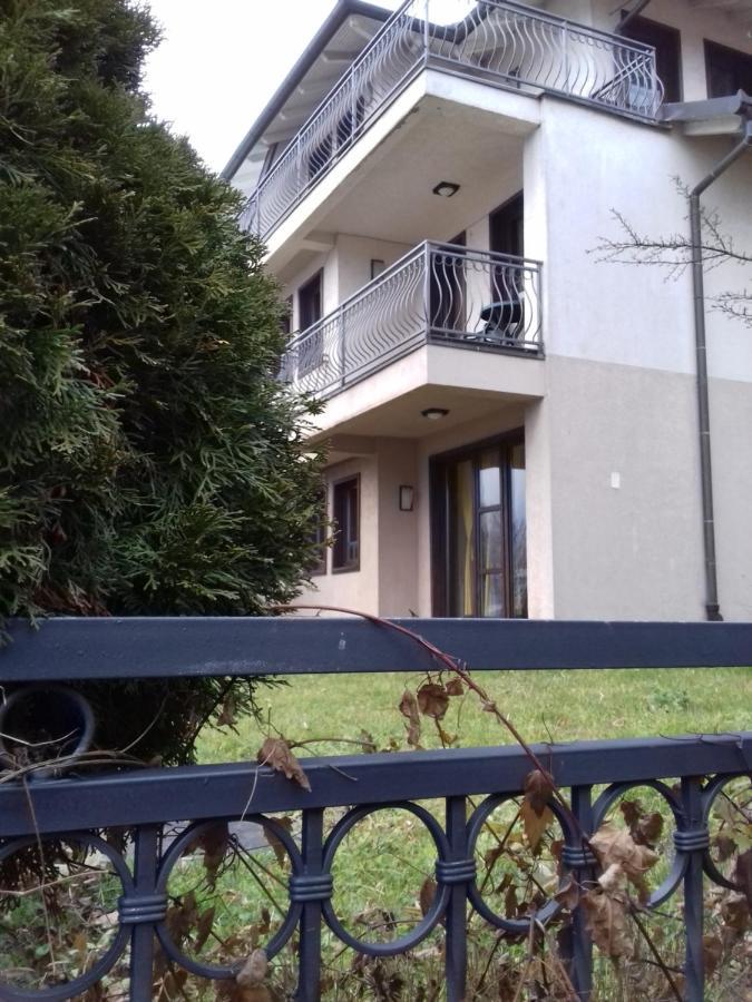 Green Oaza Apartment Фойница Экстерьер фото