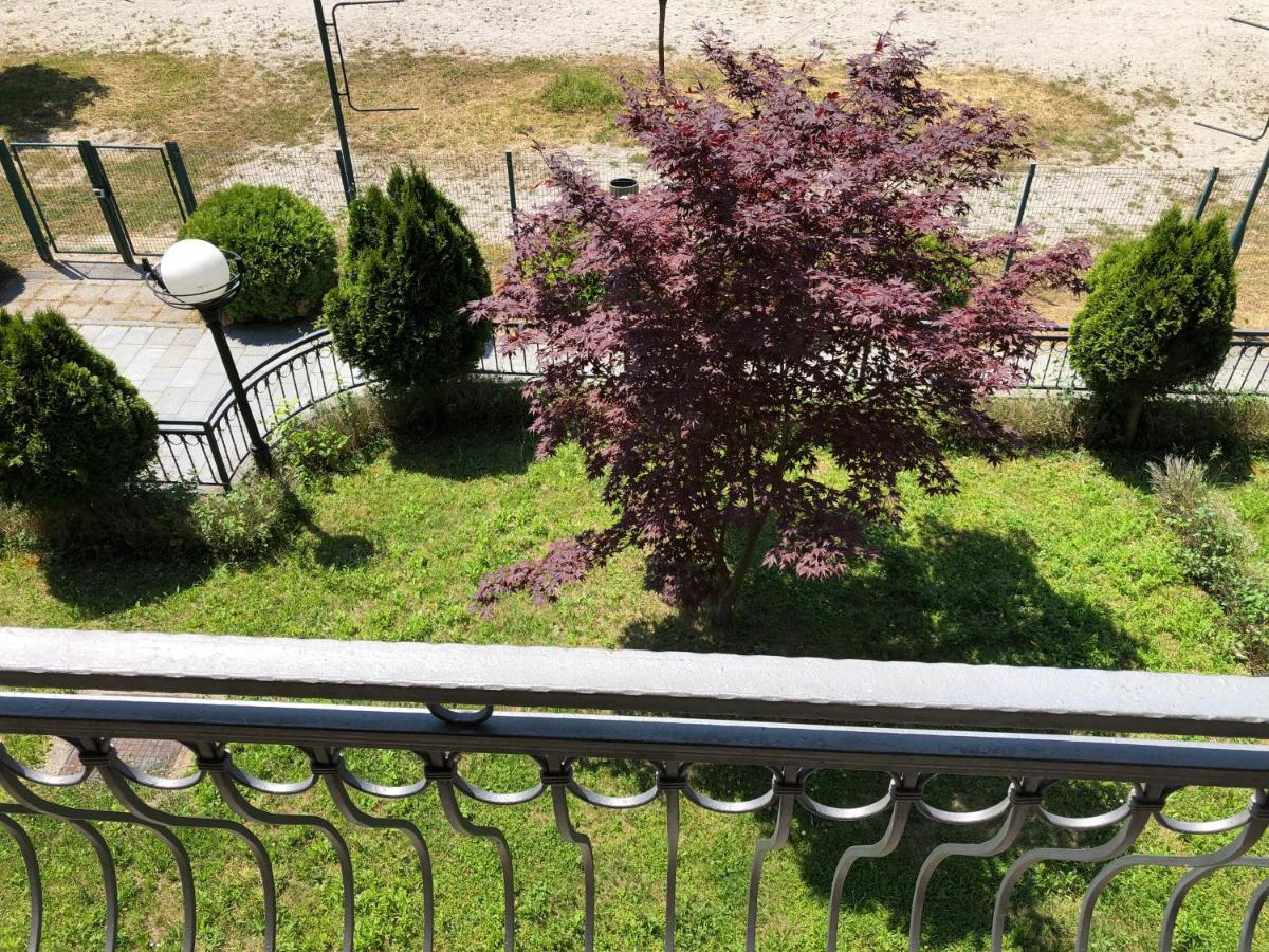 Green Oaza Apartment Фойница Экстерьер фото